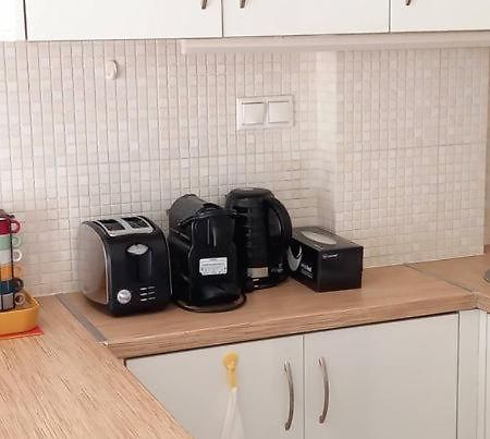 Popart -Spacious 3Rdfl 1Bdr W/Balcony/View Apartment Атина Екстериор снимка